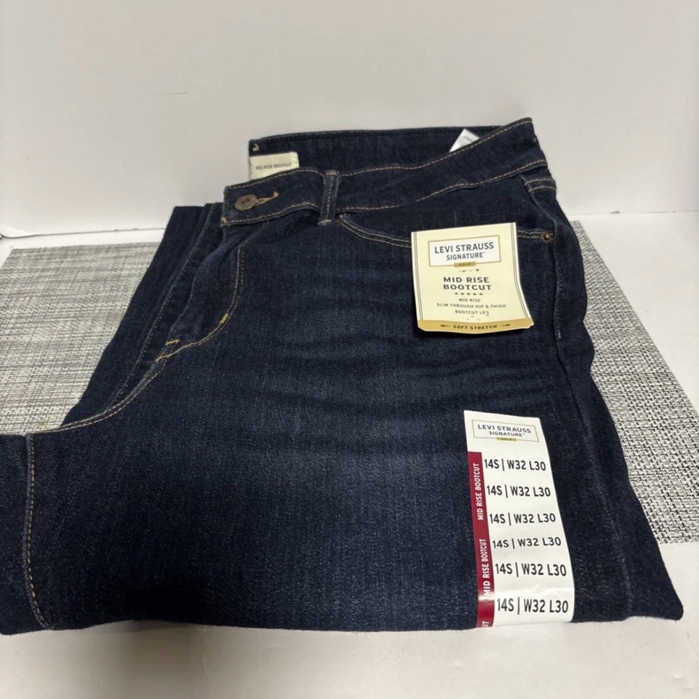 Levi's Signature Dark Blue Jeans